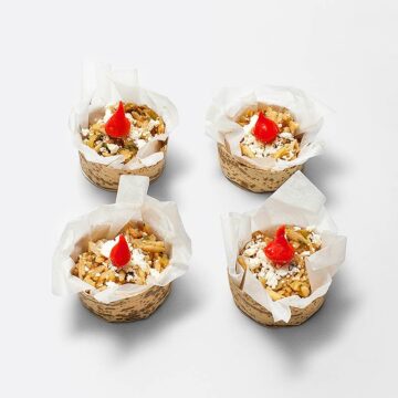 Vegetarische mini Poke Bowl mit Orzo Nudeln (4 Stück)